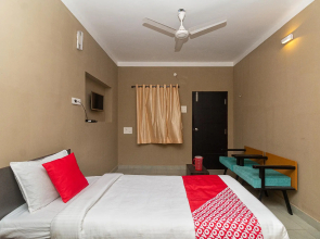 OYO 39885 Green Hills Villa