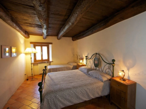 Wonderful private villa for 10 people with private pool, WIFI, TV, terrace, pets allowed and par...