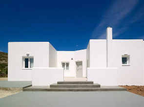 Vipera Villa and Studio