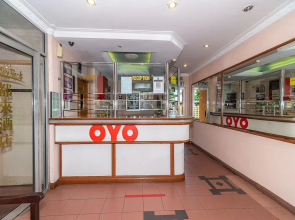 Hotel Holiday Park by OYO Rooms