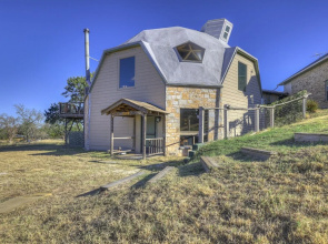Unique Geodesic Dome House 5 mi to Dntwn Fred!