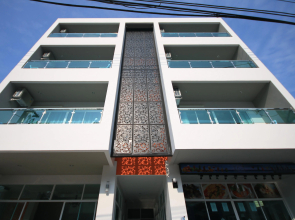 Karon Sea Side