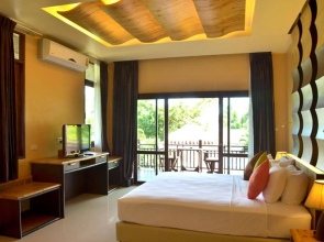Palm Leaf Resort
