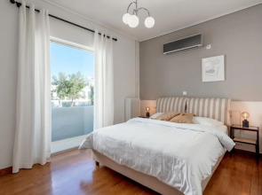 Elegant 3 Dbrm apt iin the Heart of Glyfada