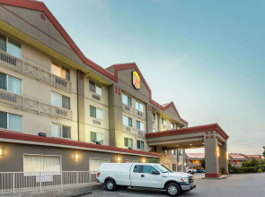 Super 8 by Wyndham Abbotsford BC