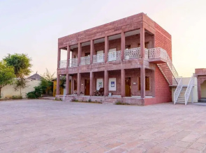 Hotel Hinduja Luxury Camp & Resort