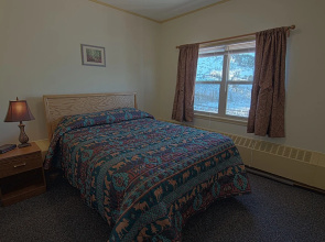 Glacier View Condo Suites