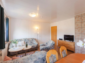 Home With Garden, Hallenberg