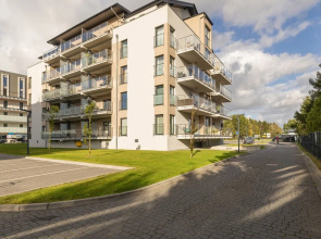 Sweet Apartment Five Seas by Renters