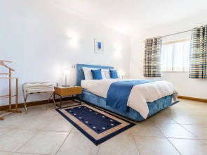 Wonderful Apartment in Lagos with Hot Tub