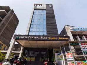 OYO 33022 Hotel Central Park