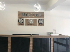 Velmer Hotel