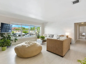 Relaxing Beach Apt in las Olas Blvd