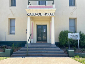 Gallipoli House- The Loft Apartment