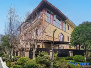 Herman Garden Hotel(Emeishan Railway Station)