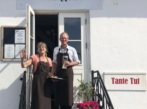 Tante Tut & Onkel E Hotel