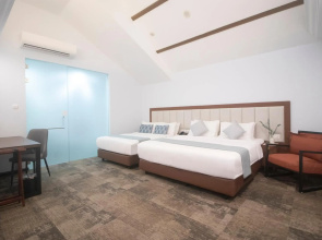 Santa Grand Hotel East Coast, a NuVe Group Collection