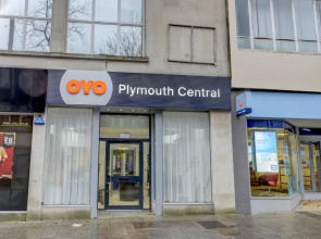 OYO Plymouth Central Hotel