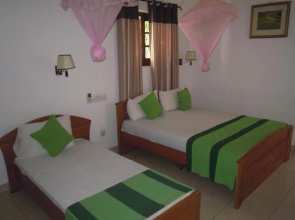 Devi Tourist Home