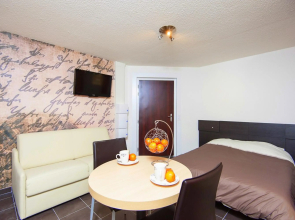 Villa Serafina Apartments