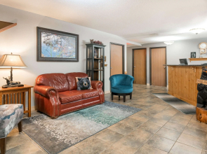Super 8 by Wyndham Baxter/Brainerd Area