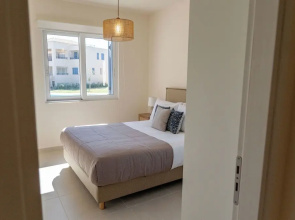 Phaedrus Living: Seaside Thalassa Cretan 102