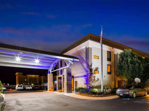 Days Inn by Wyndham Laurel MS