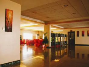 Qaryat Al Bahar Hotel