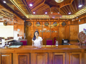 San San Hotel