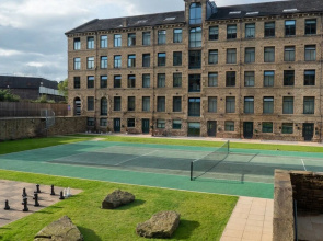 Heritage Spacious Luxury Mill Apartment