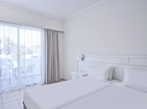 Miraluna Village & Spa