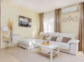 House Emballia Lloret de Mar
