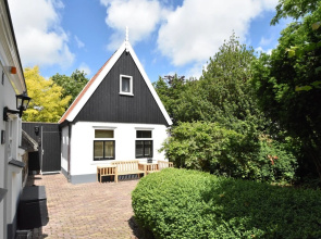 Pleasant Holiday Home in Schoorl Near the Beach