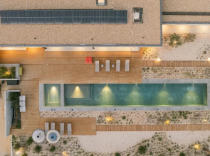 CL M Villa Retreat by Cadenzalux