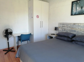Gugu's Private and Cosy Guest Studio 4