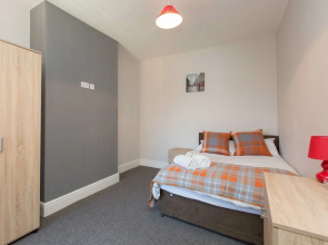 Townhouse @ 55 Brooklyn St