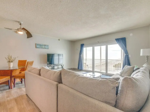 Direct Beach Access & View: Satellite Beach Condo!