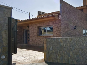Chalet con piscina interior y sauna
