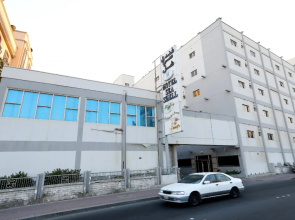 Capital O 102 Sea Shell Hotel