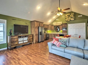 Riverfront Arkansas Retreat Near Fishing & Hiking!