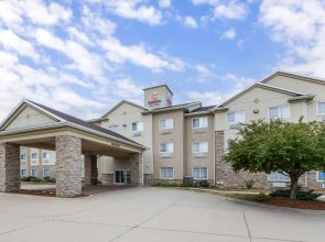 Comfort Suites Cedar Falls