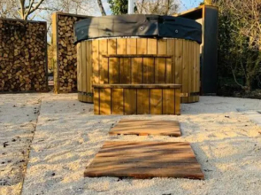 Splendid, Well Renovated Farm