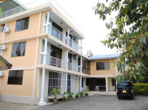 Runako Lodge