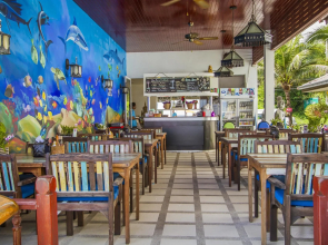 Crystal Bay Beach Resort