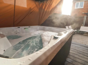 Steam and Stay @ Hoole