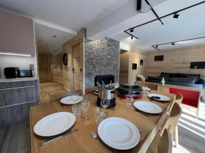 OURS POLAIRE bel appartement village et pistes
