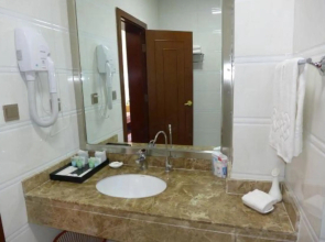 Xiaxian Xinxing Hotel