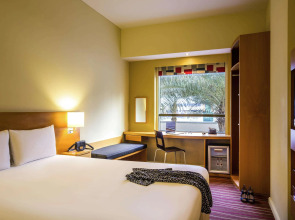 Отель Ibis Mall Avenue Dubai