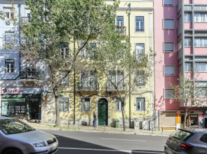 Avenida Liberdade Terrace by Homing