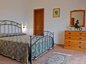 Agriturismo Il Pino - Tuscany Italy - Apartment Querce
